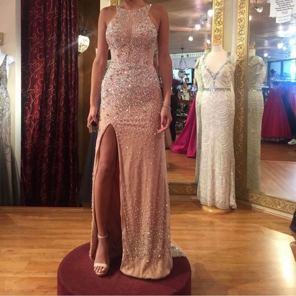 Ball gown size 4